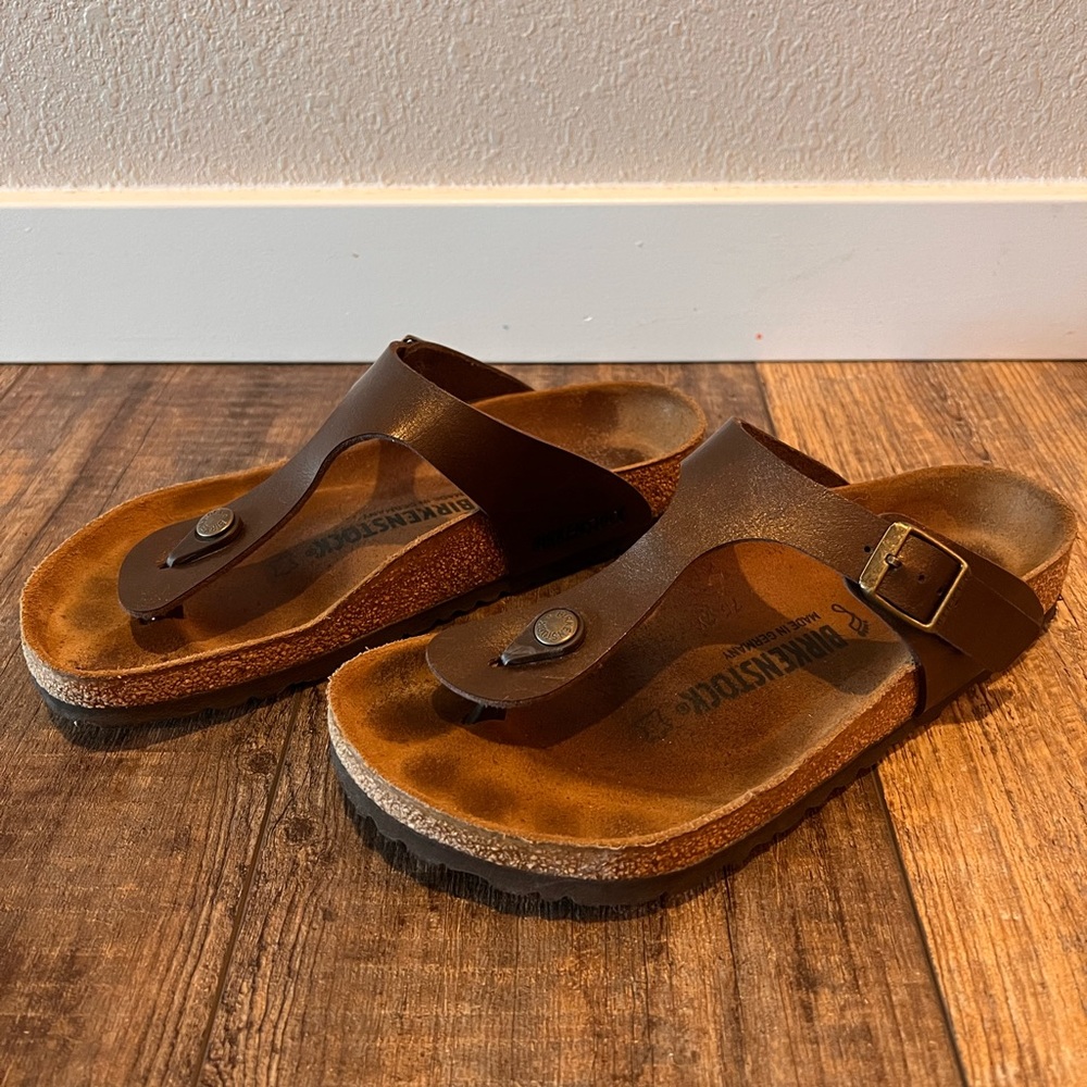 Gently Used Birkenstock Women's Sandals - Size 38 (7-7.5)